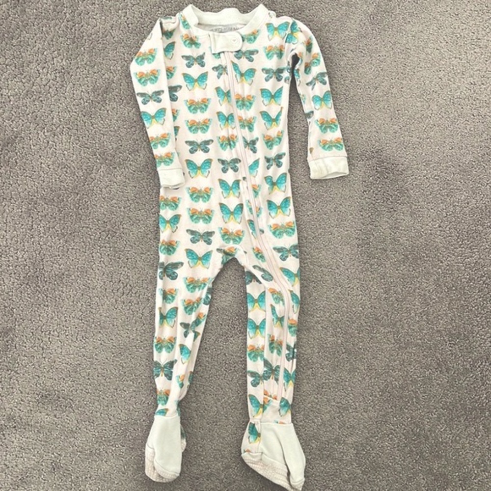 Burt’s Baby footies